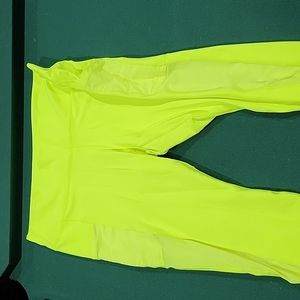 Fabletics leggings (Capri length)